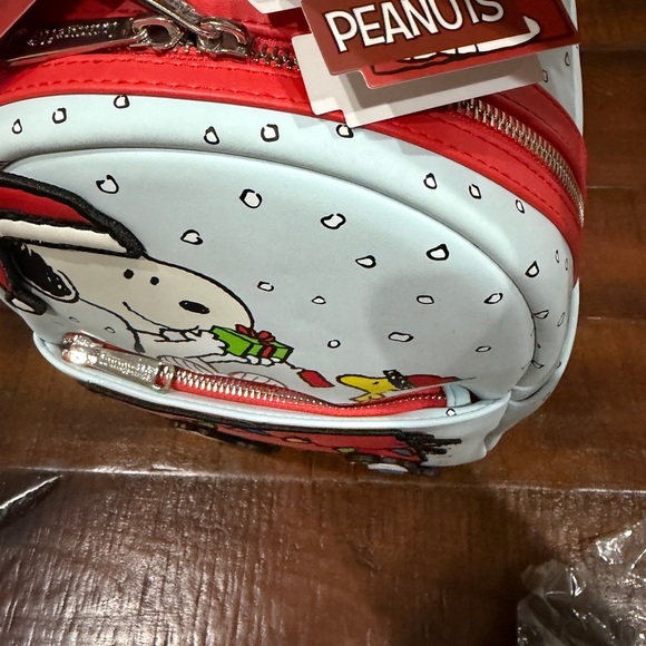 NWT Loungefly Peanuts Snoopy Christmas Backpack - Picture 3 of 8